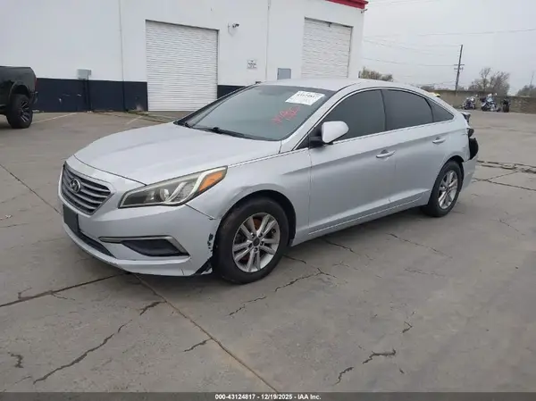 5NPE24AF1GH360014 2016 HYUNDAI SONATA - Image 2
