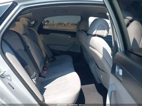 5NPE24AF1GH360014 2016 HYUNDAI SONATA - Image 8
