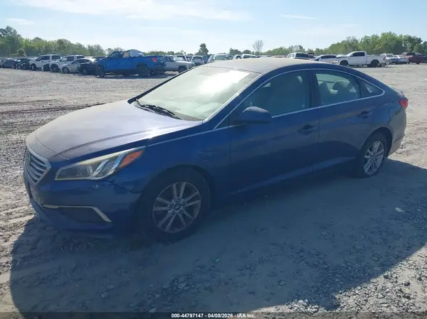 5NPE24AF1GH361888 2016 HYUNDAI SONATA - Image 2