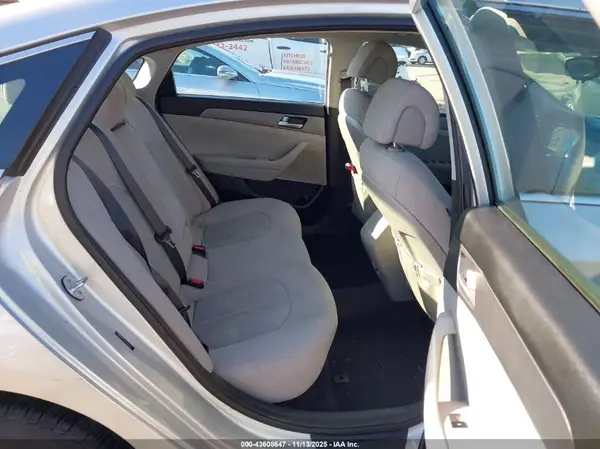 5NPE24AF1GH366525 2016 HYUNDAI SONATA - Image 8