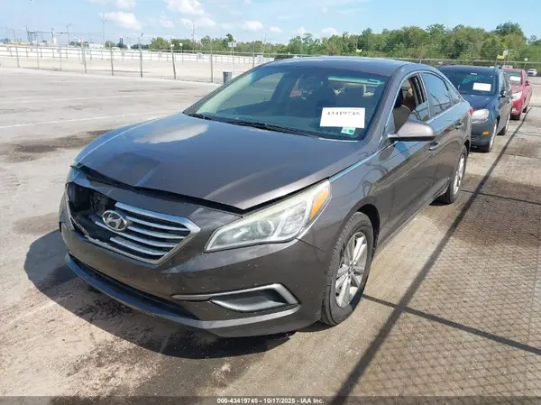 5NPE24AF1GH370185 2016 HYUNDAI SONATA - Image 2