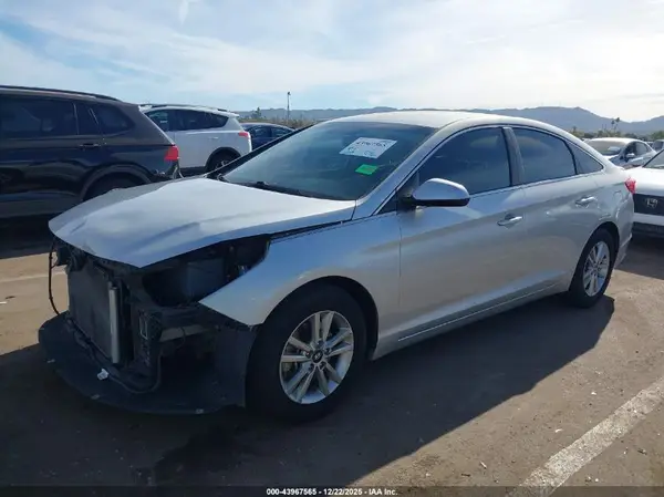 5NPE24AF1GH370428 2016 HYUNDAI SONATA - Image 2