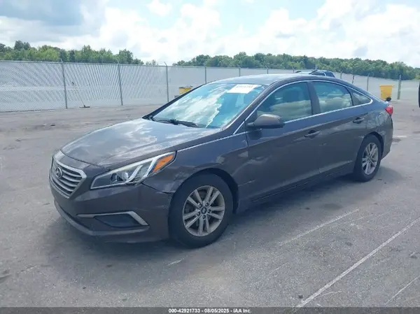 5NPE24AF1GH375418 2016 HYUNDAI SONATA - Image 2