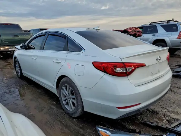 5NPE24AF1GH382756 2016 HYUNDAI SONATA - Image 2