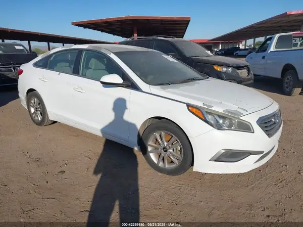 5NPE24AF1GH392123 2016 HYUNDAI SONATA - Image 1
