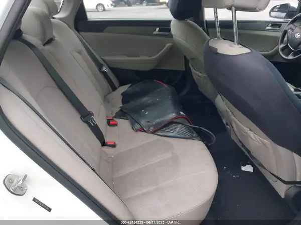5NPE24AF1GH395300 2016 HYUNDAI SONATA - Image 8