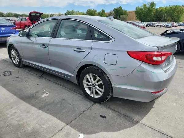 5NPE24AF1GH397645 2016 HYUNDAI SONATA - Image 2
