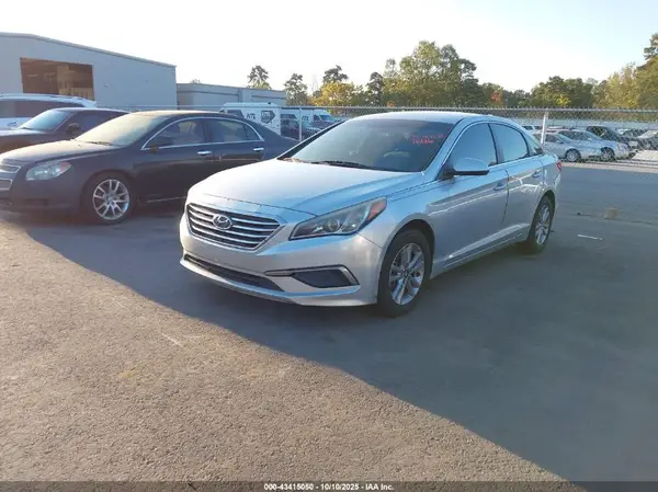 5NPE24AF1GH401581 2016 HYUNDAI SONATA - Image 2
