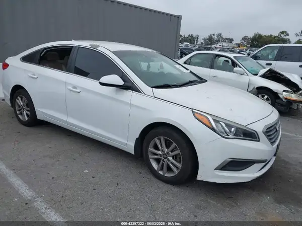 5NPE24AF1GH401726 2016 HYUNDAI SONATA - Image 1