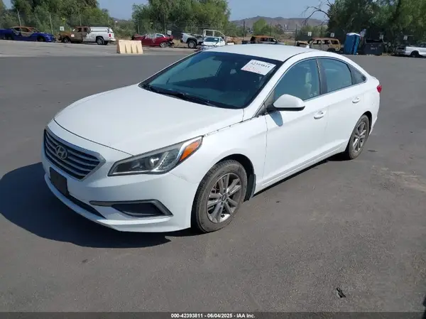 5NPE24AF1GH402245 2016 HYUNDAI SONATA - Image 2
