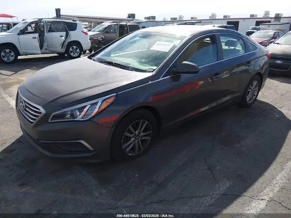5NPE24AF1GH402987 2016 HYUNDAI SONATA - Image 2