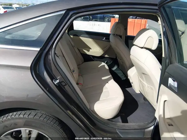 5NPE24AF1GH402987 2016 HYUNDAI SONATA - Image 8