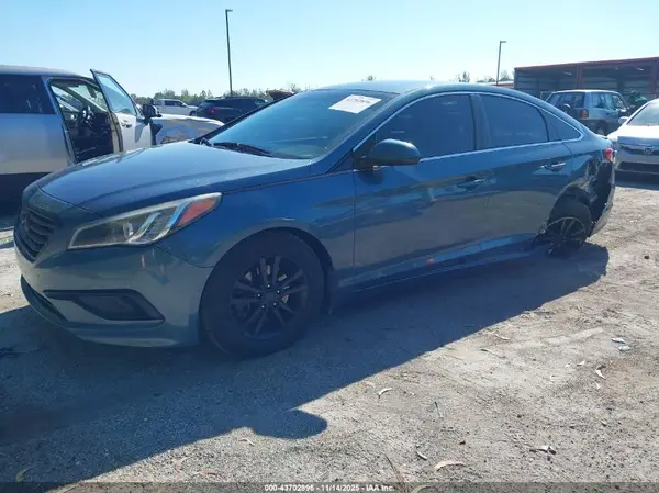 5NPE24AF1GH403380 2016 HYUNDAI SONATA - Image 2