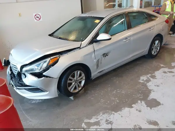 5NPE24AF1GH404755 2016 HYUNDAI SONATA - Image 2