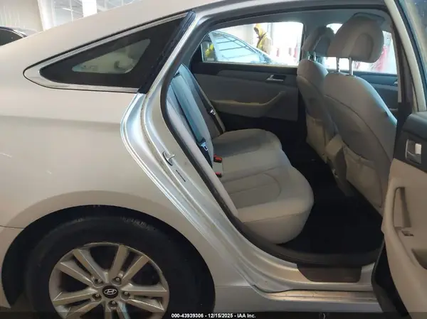 5NPE24AF1GH404755 2016 HYUNDAI SONATA - Image 8