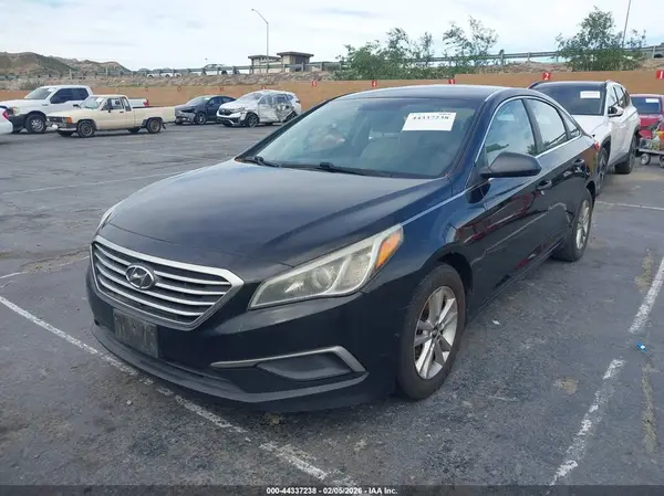 5NPE24AF1GH416792 2016 HYUNDAI SONATA - Image 2
