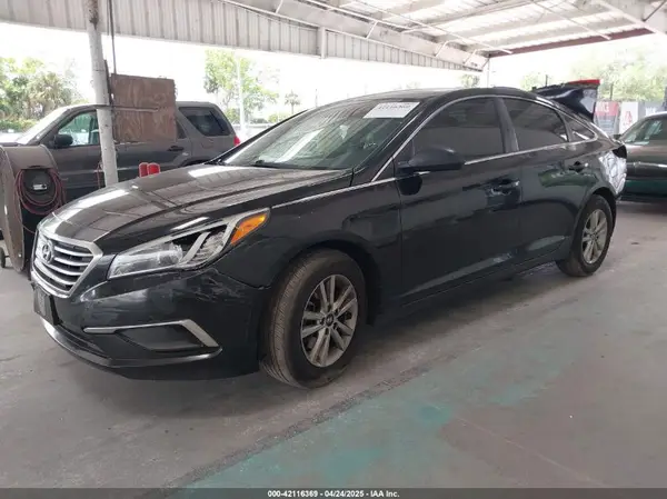 5NPE24AF1GH418140 2016 HYUNDAI SONATA - Image 2