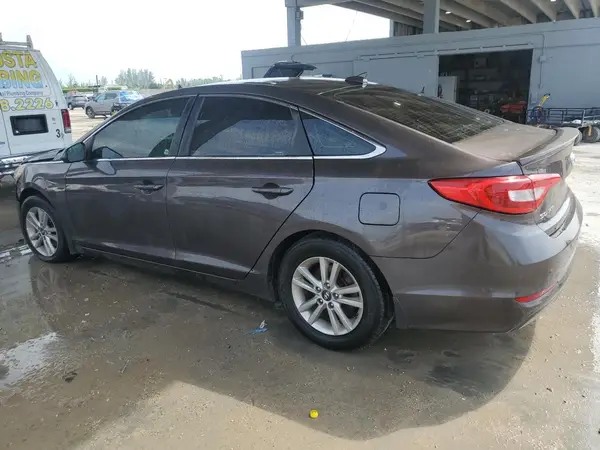 5NPE24AF1HH437062 2017 HYUNDAI SONATA - Image 2
