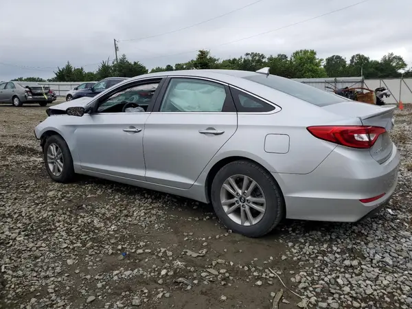 5NPE24AF1HH440057 2017 HYUNDAI SONATA - Image 2