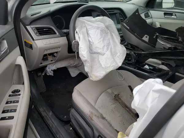 5NPE24AF1HH440057 2017 HYUNDAI SONATA - Image 8