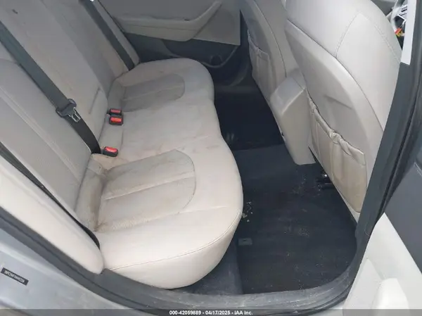 5NPE24AF1HH443556 2017 HYUNDAI SONATA - Image 8