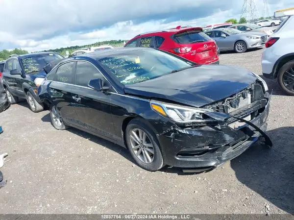 5NPE24AF1HH445260 2017 HYUNDAI SONATA - Image 1