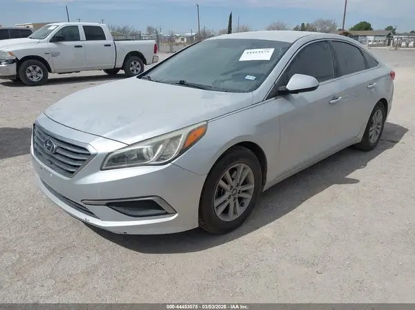 5NPE24AF1HH445954 2017 HYUNDAI SONATA - Image 2