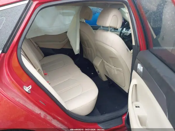 5NPE24AF1HH447090 2017 HYUNDAI SONATA - Image 8
