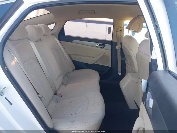 5NPE24AF1HH450359 2017 HYUNDAI SONATA - Image 8