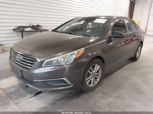 5NPE24AF1HH452600 2017 HYUNDAI SONATA - Image 2