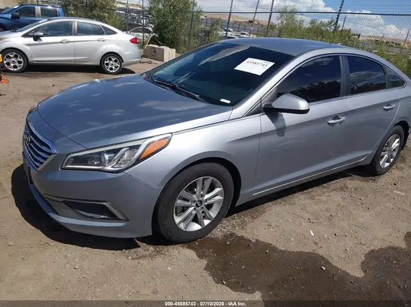 5NPE24AF1HH456064 2017 HYUNDAI SONATA - Image 2