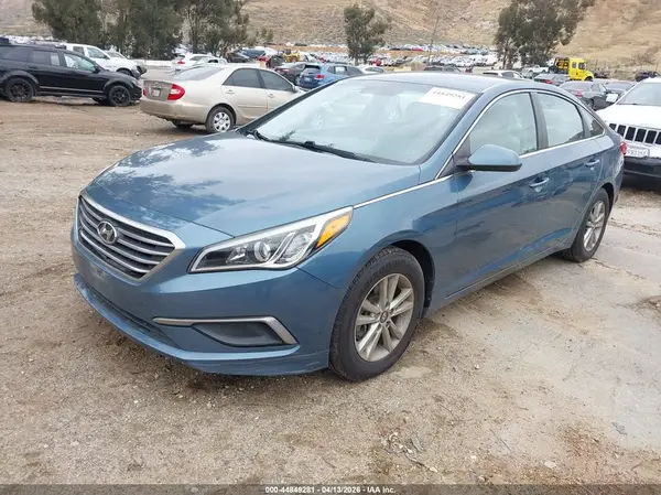 5NPE24AF1HH457585 2017 HYUNDAI SONATA - Image 2