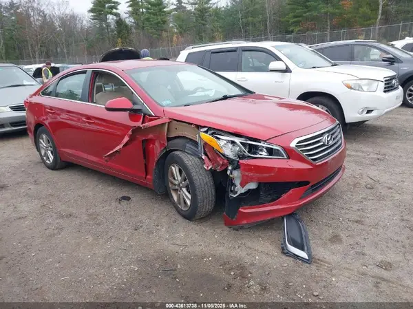 5NPE24AF1HH458008 2017 HYUNDAI SONATA - Image 1