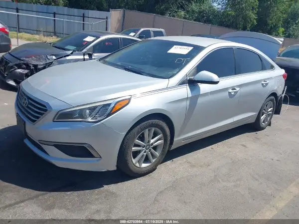 5NPE24AF1HH459160 2017 HYUNDAI SONATA - Image 2