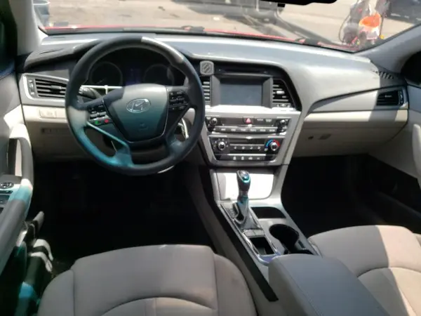 5NPE24AF1HH459496 2017 HYUNDAI SONATA - Image 8