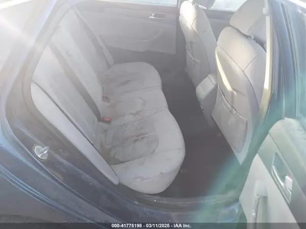 5NPE24AF1HH464620 2017 HYUNDAI SONATA - Image 8