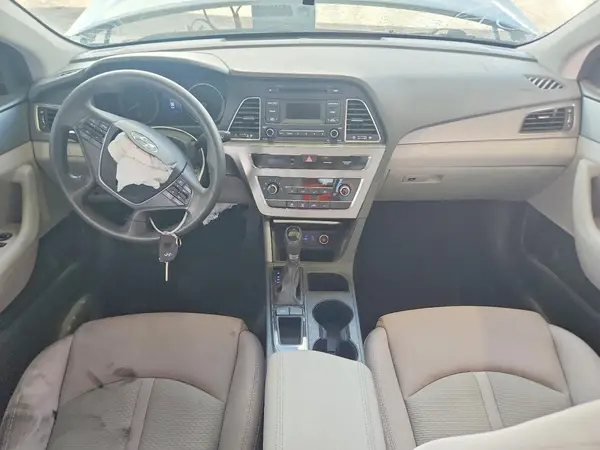 5NPE24AF1HH465671 2017 HYUNDAI SONATA - Image 8