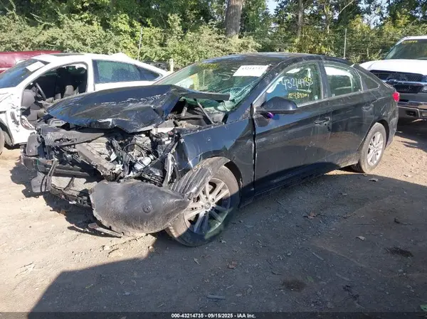 5NPE24AF1HH467596 2017 HYUNDAI SONATA - Image 2