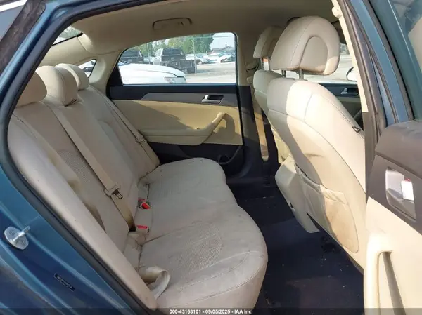 5NPE24AF1HH472734 2017 HYUNDAI SONATA - Image 8