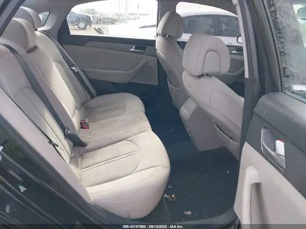 5NPE24AF1HH477688 2017 HYUNDAI SONATA - Image 8