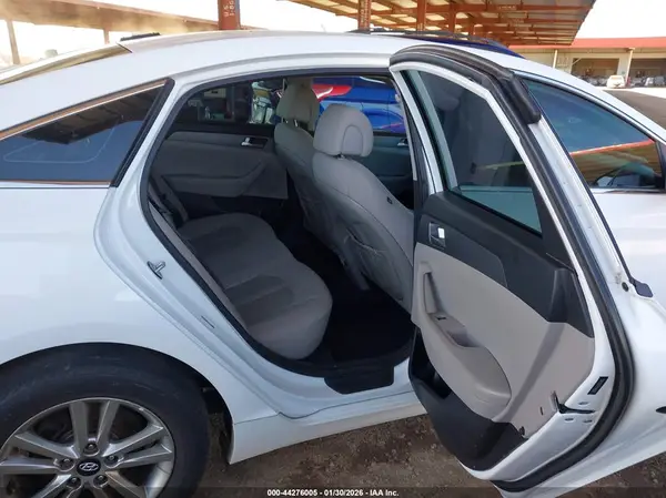 5NPE24AF1HH485967 2017 HYUNDAI SONATA - Image 8