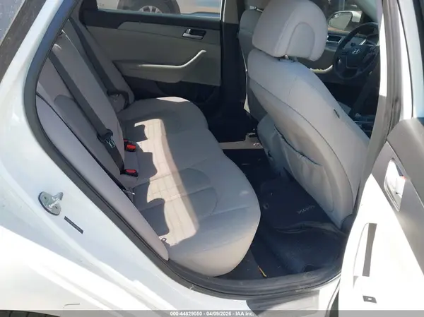 5NPE24AF1HH486200 2017 HYUNDAI SONATA - Image 8