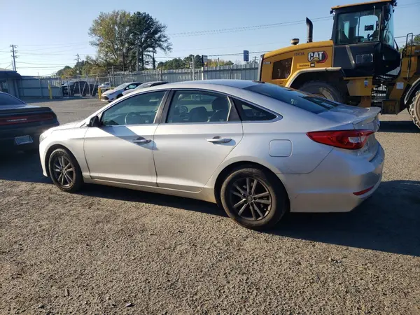5NPE24AF1HH487184 2017 HYUNDAI SONATA - Image 2