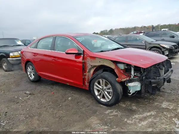 5NPE24AF1HH488447 2017 HYUNDAI SONATA - Image 1
