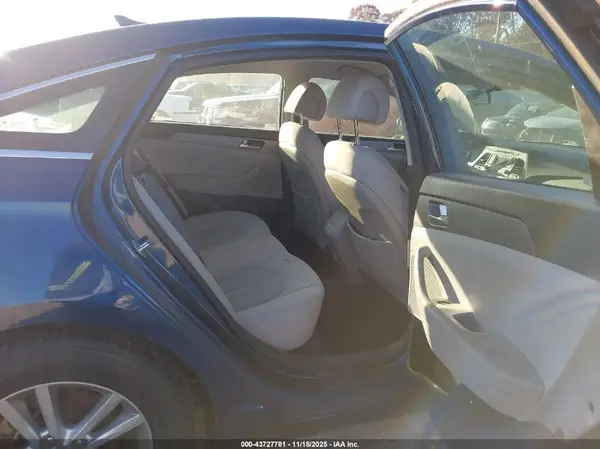 5NPE24AF1HH490750 2017 HYUNDAI SONATA - Image 8