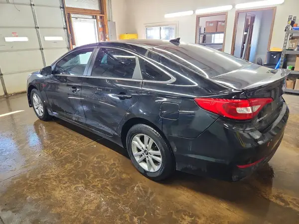 5NPE24AF1HH494586 2017 HYUNDAI SONATA - Image 2