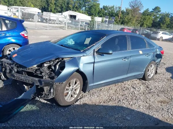 5NPE24AF1HH505263 2017 HYUNDAI SONATA - Image 2