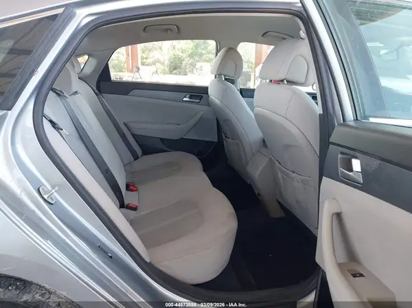 5NPE24AF1HH506302 2017 HYUNDAI SONATA - Image 8