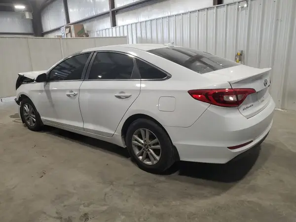 5NPE24AF1HH507062 2017 HYUNDAI SONATA - Image 2