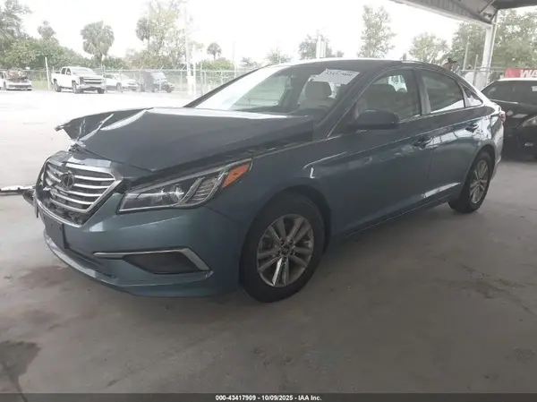 5NPE24AF1HH509152 2017 HYUNDAI SONATA - Image 2